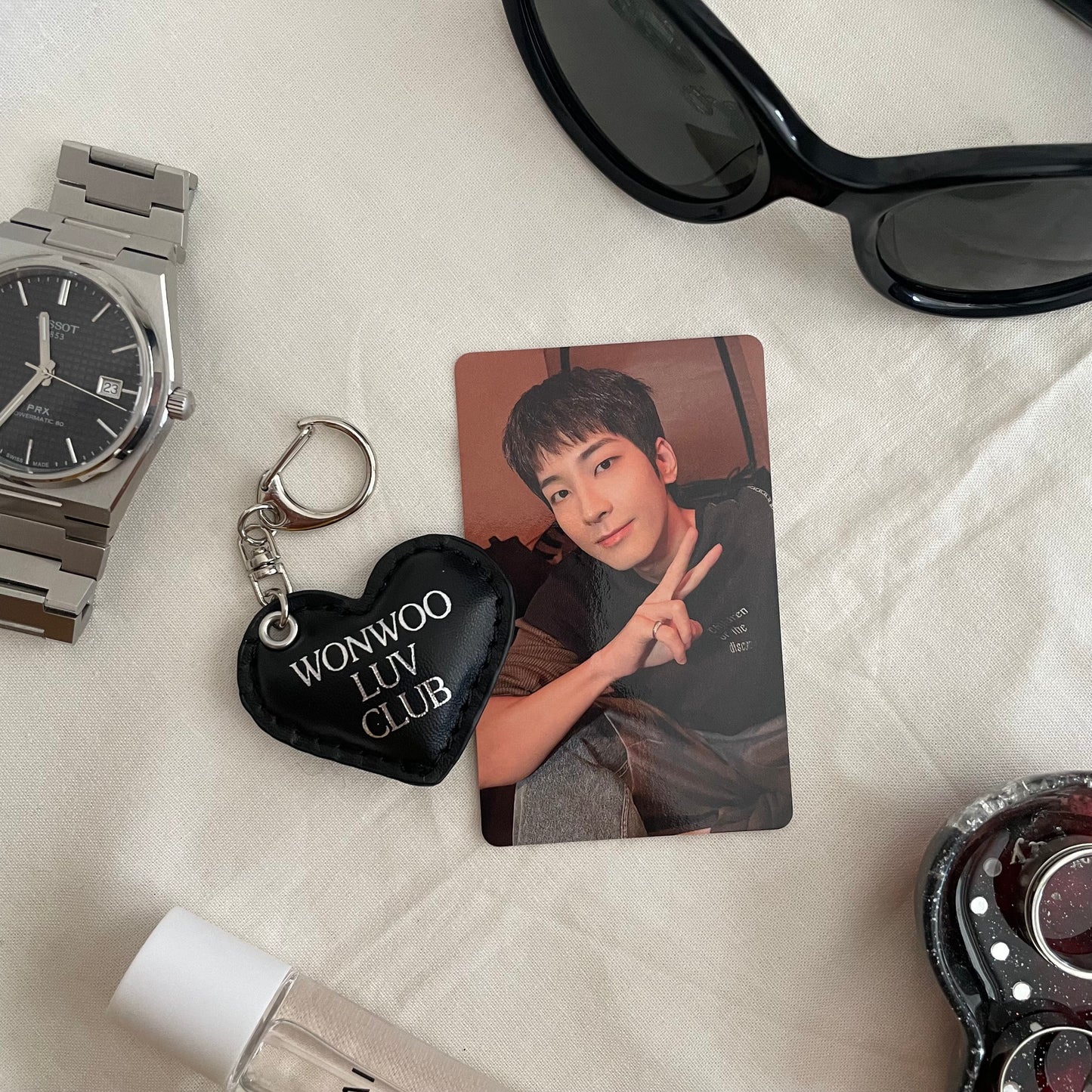 svt leather heart keychains (hhu individual)