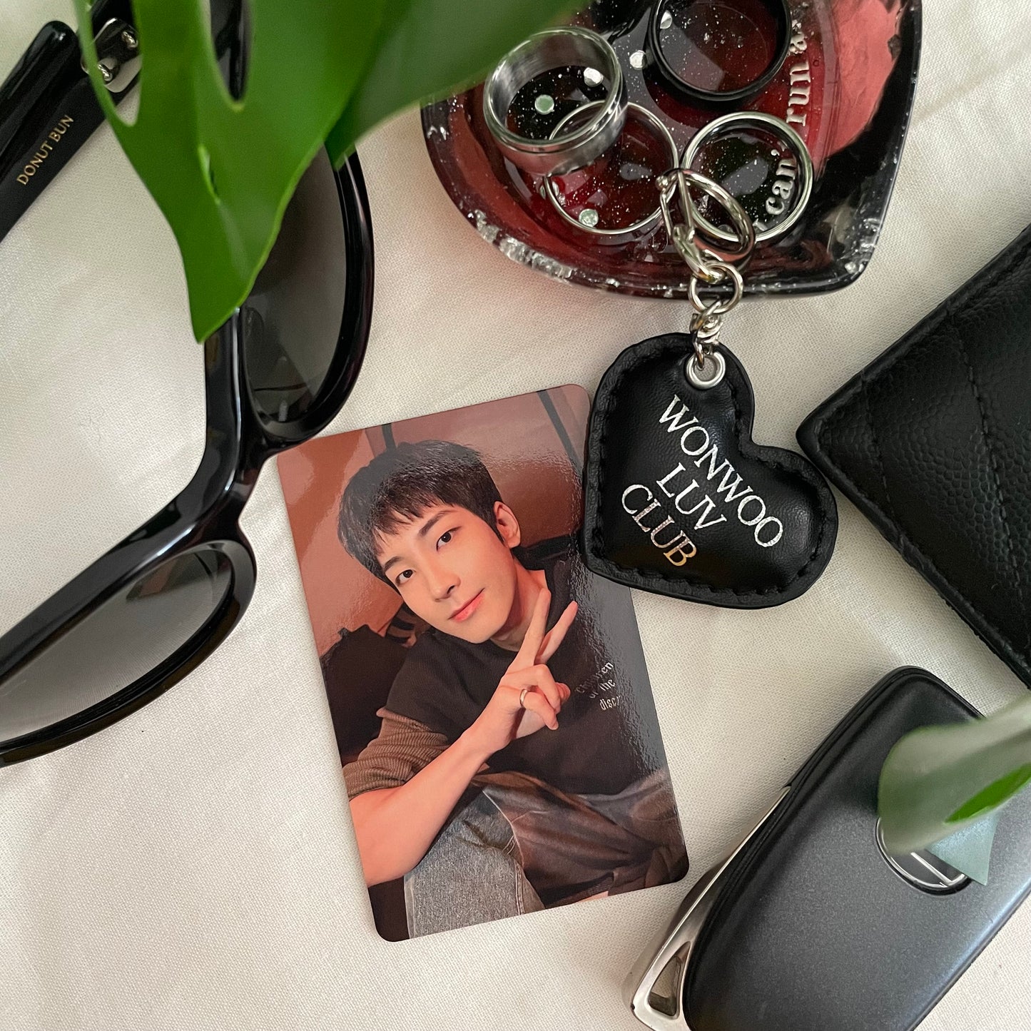 svt leather heart keychains (hhu individual)