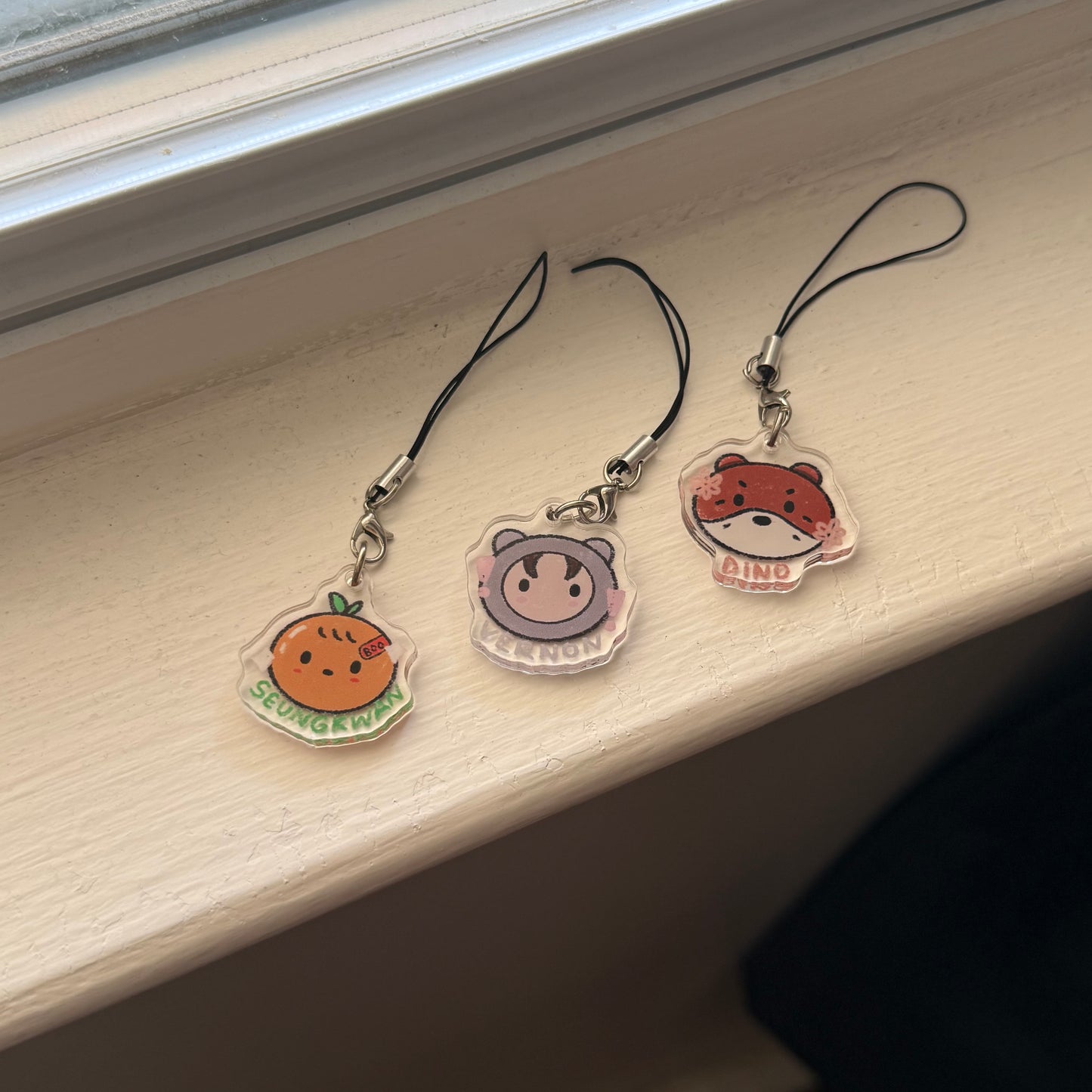 seventeen members phone charms