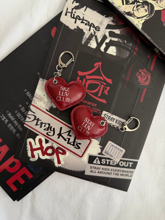 skz / stay luv club leather heart keychain (double-sided)