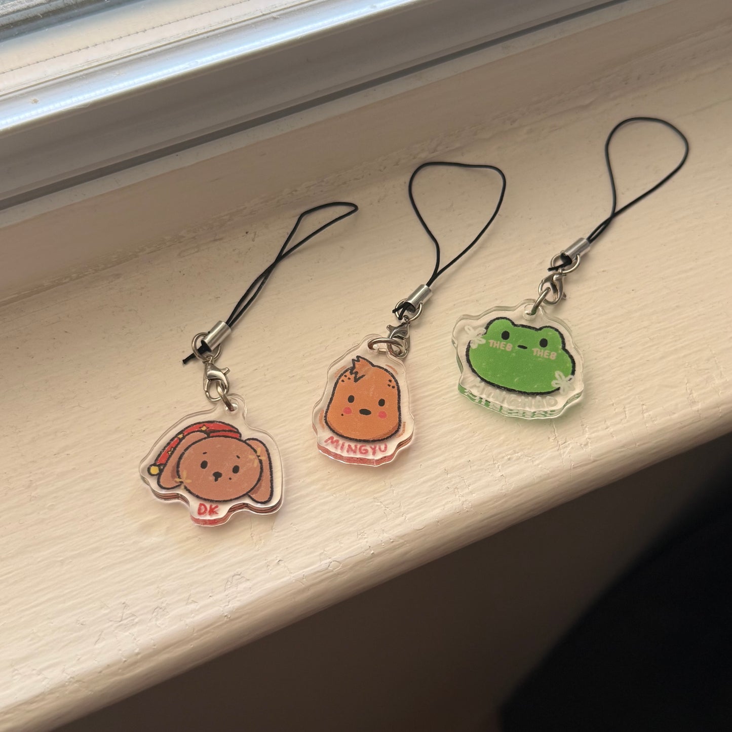 seventeen members phone charms