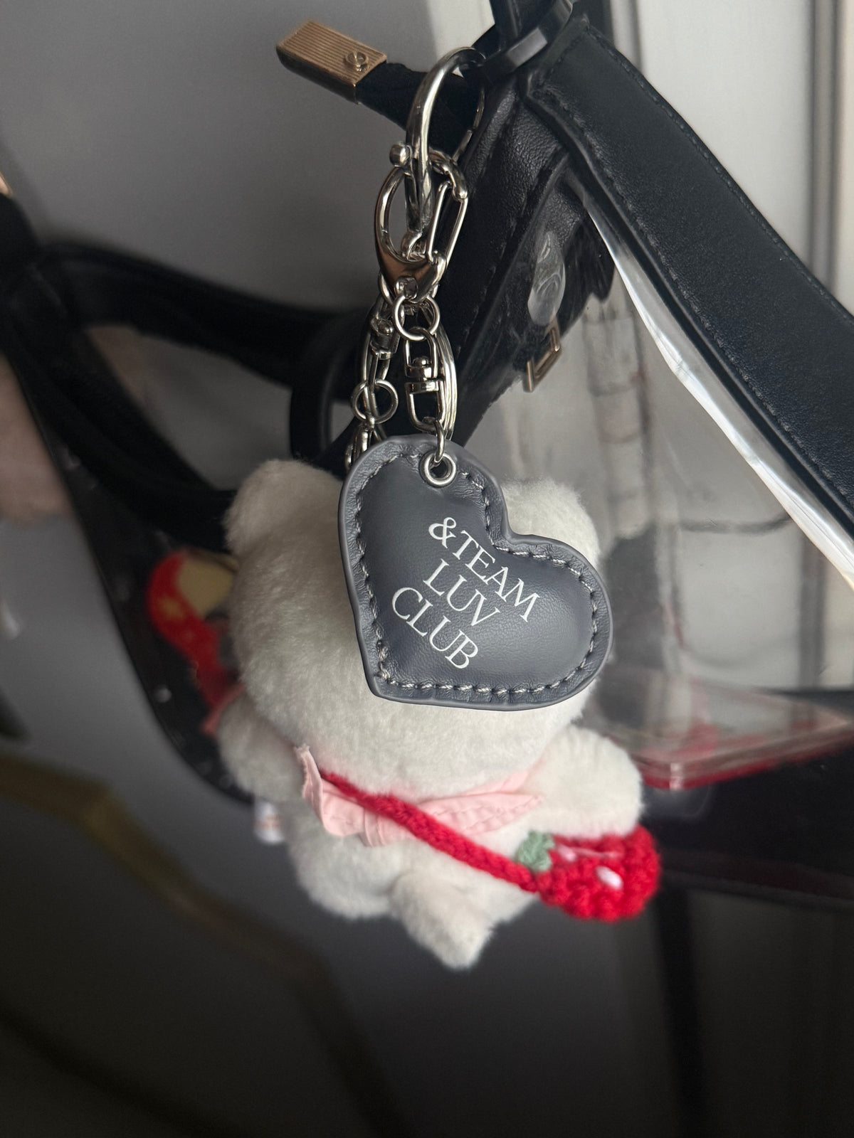 &team / lune luv club leather heart keychain (double-sided)