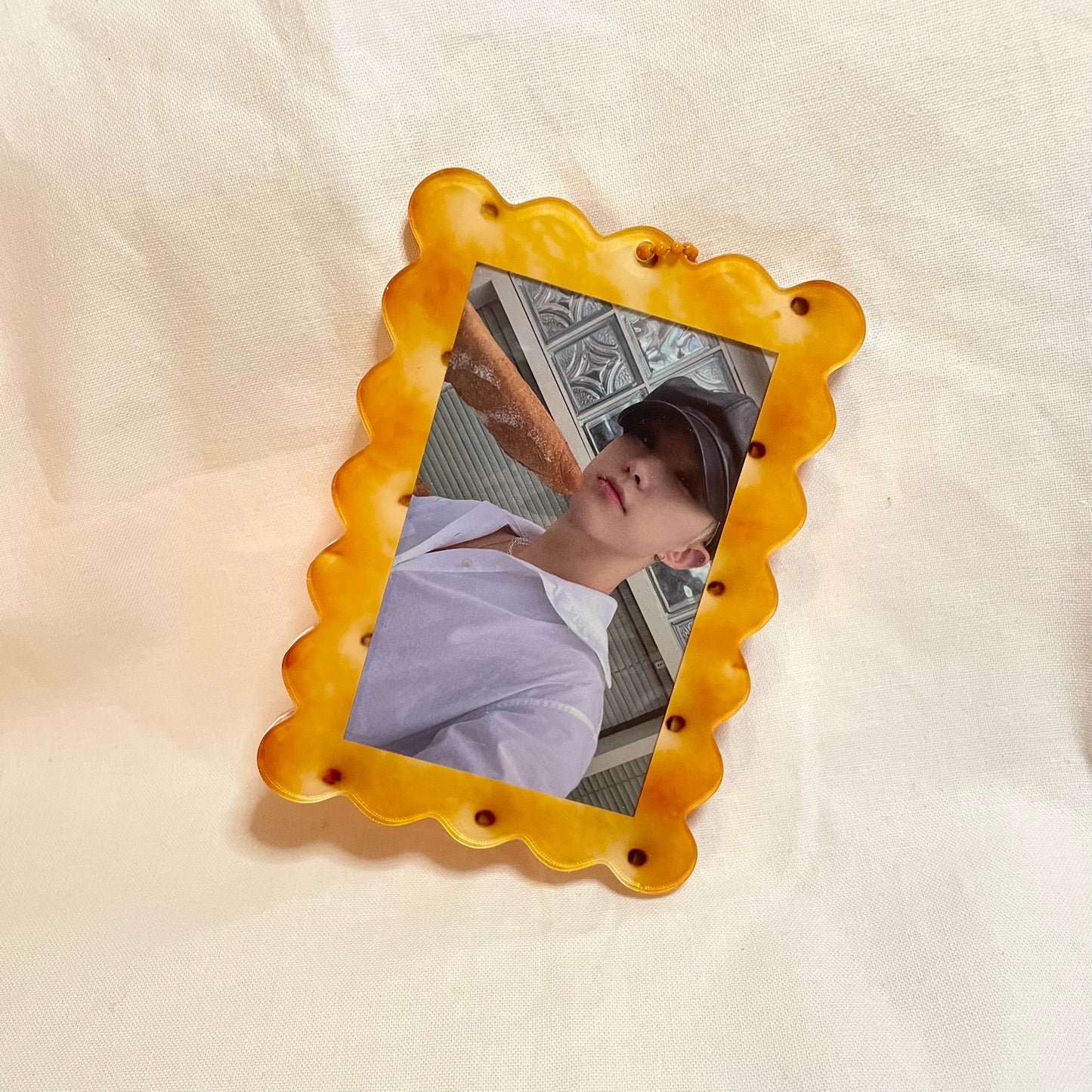 biscuit acrylic photocard holder