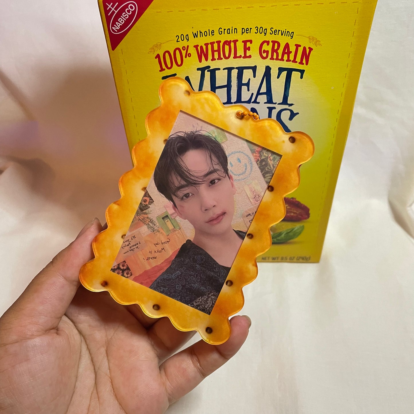 biscuit acrylic photocard holder